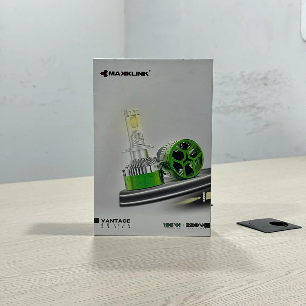 Maxxlink 220W 4300K Vantage Series Fan LED